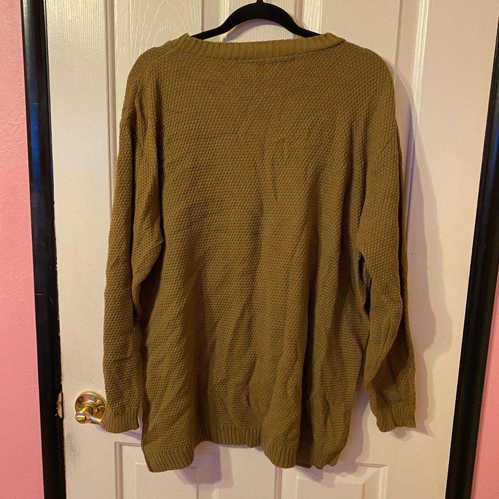 Sweater - Picture 3 of 3